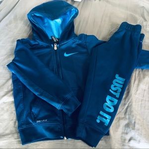 SOLD Nike Toddler Dri-fit sweatsuit set